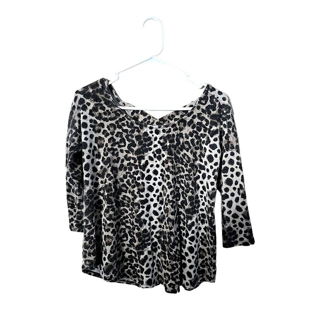 Bobeau Tan Leopard Print‎ Criss Cross Back 3/4 Sleeve Casual Top Womans Size XS